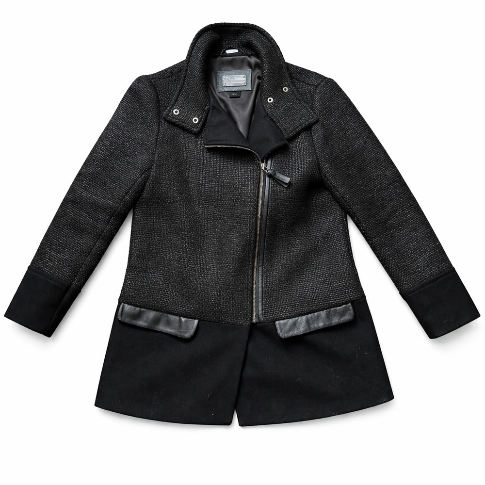 Mackage Luxury Wool and cashmere blend Asymmetrical Zip – Leather Trim – Size M - Picture 4 of 16